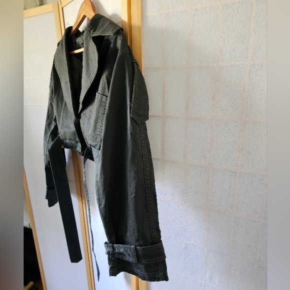 Zara Cropped Waxed Trench Coat - Picture 4 of 9